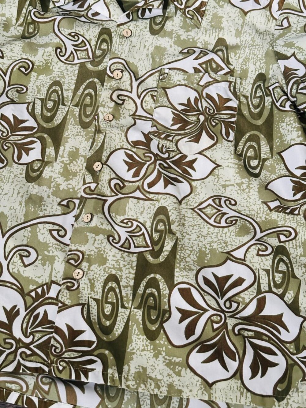 Men’s Roundy Bay Short Sleeve Polyester Hawaiian Shirt - Green Floral - L Large - Picture 2 of 8